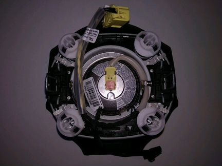 Подушка безопасности водителя VW 5K0880201AB81U