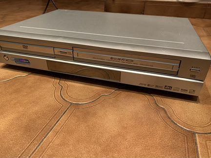 DVD/VHS проигрыватель LG
