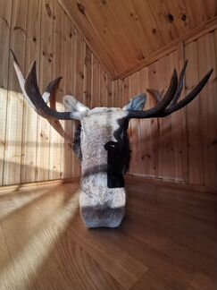 Лось. Чучело. Новый. Красавец