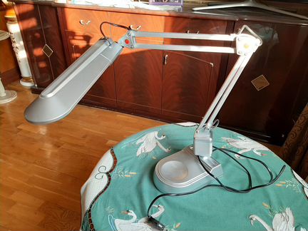 Светильник настольный