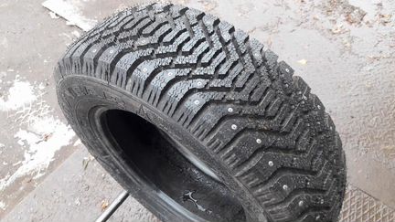 Шина бу 205-65-15 Goodyear Ultra Grip 500