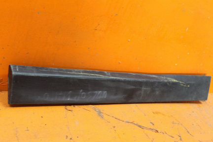 Молдинг двери задний левый Bmw X1 F48 2015-Нв