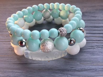 Сет браслетов из натуральных камней с бусиной дзи