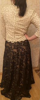 Костюмы женские