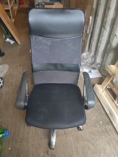 Компьютерное кресло Дэфо