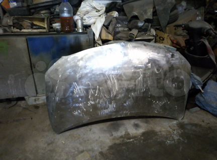 Продам капот на Toyota corolla 150