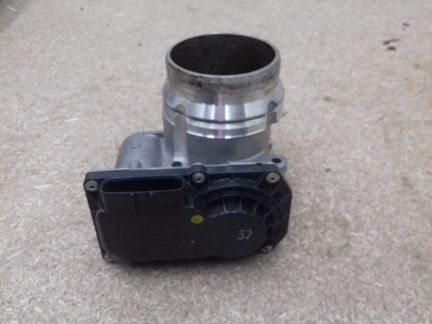 Дроссельная заслонка Volvo 2.0 дизель с авто 17 г