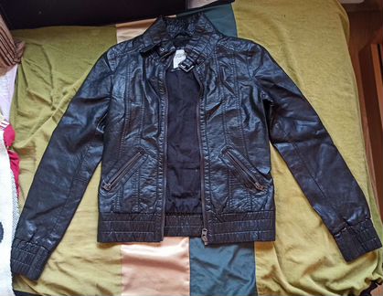 Кожаная куртка esprit
