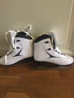 Коньки Roches