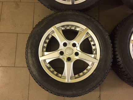 Колеса для Honda Accord Nokian 205/60R16