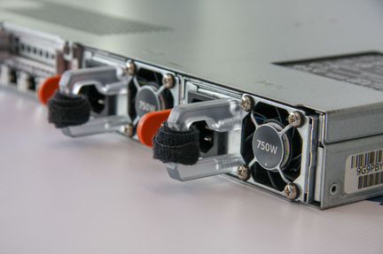 Сервер Dell R620 10SFF 2x E5-2690v2 512 GB