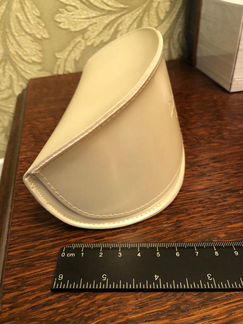 Очешник белый