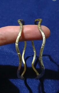 Пара браслетов