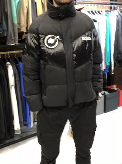 Пуховик Moncler