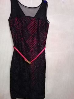 Платье черно-красное