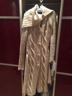 Пальто вязаное