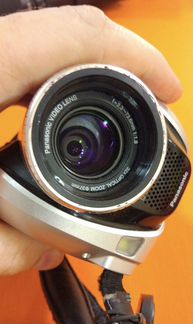 SDR-H21 - Видеокамера с жестким диском Panasonic с