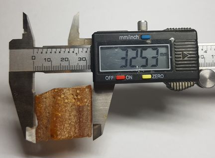 18. Желтый янтарь Доминикана 10.95 gr