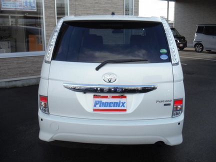 Toyota Isis 1.8 CVT, 2016, 50 000 км