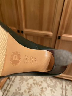 Кожаные туфли Pollini