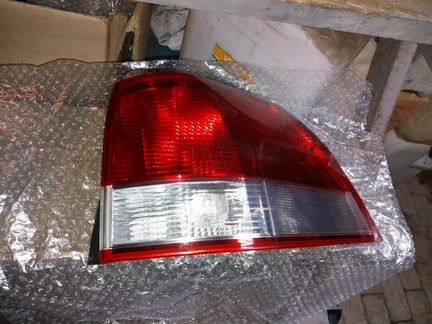Фонарь задний правый опель Vectra C караван