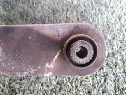 Рычаг подвески задний правый Volvo V70 III 2.5