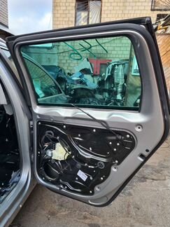 Дверь задняя правая Volkswagen Passat B7 универсал