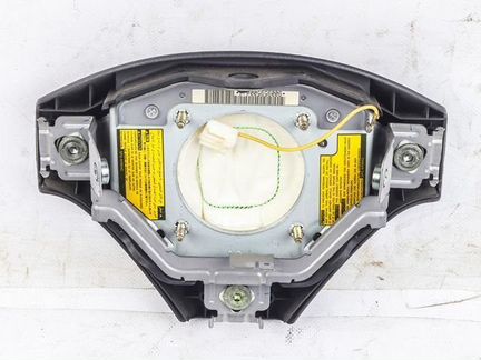 Подушка безопасности в руль Toyota Opa