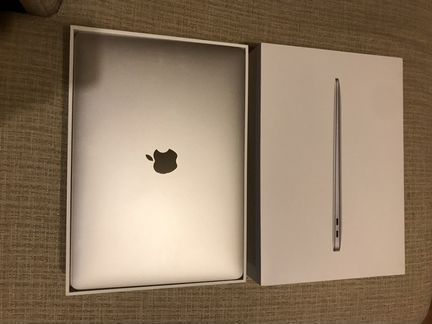 Apple macbook air 13 2020