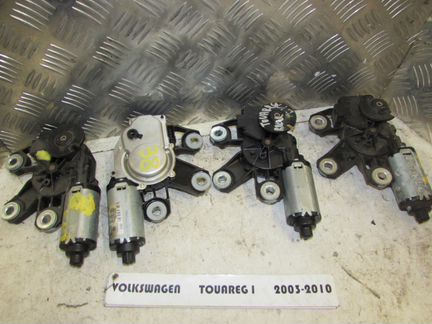 Моторчик дворников задний Volkswagen Touareg 1