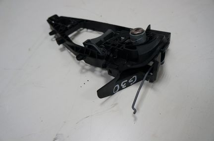 BMW G30 корпус водительской ручки с личинкой