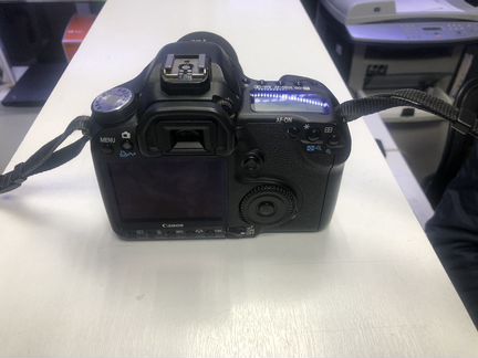Canon EOS 50D с объективом