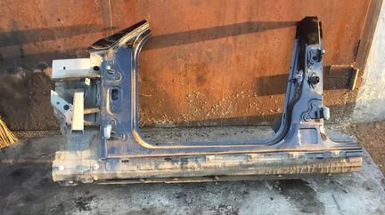 Левый порог стойка Mercedes C 204 седан