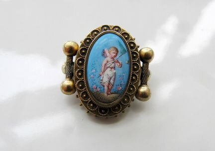 Антикварная Брошь Охотник за бабочками Золото