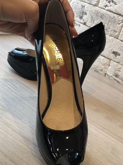 Продам туфли Michael Kors