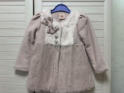 Пальто для девочки праздничное 104