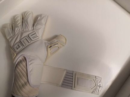 Вратарские перчатки (новые)