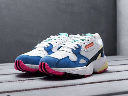 Кроссовки Adidas Falcon
