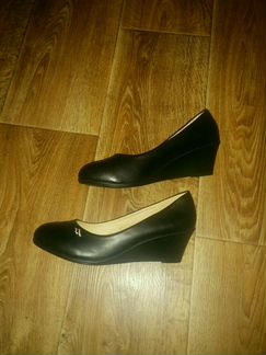 Женские туфли (новые,41 разм)