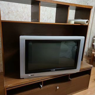 Продается широкоэкранный телевизор 32PW9551