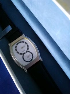 Часы SAMSUNG новые (оригинал)