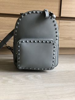 Рюкзак серый под valentino