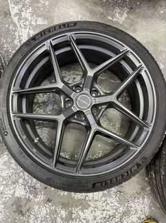 Диски 20 диаметра Brixton Forged с Michelin Pilot