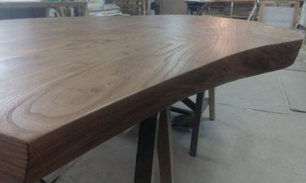 Стол из массива карагача