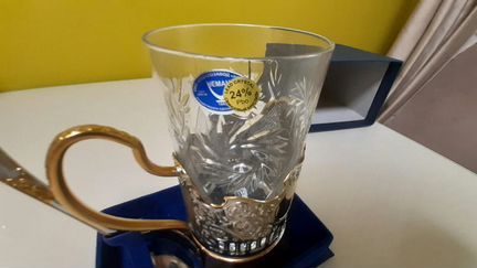 Подарочный комплект: Подстаканник позолоченный, хр
