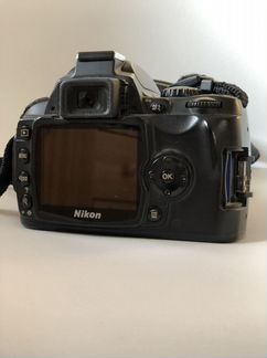 Зеркальный фотоаппарат Nikon d40 с китовым обьекти
