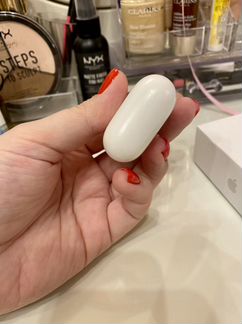 Беспроводные наушники apple airpods 1