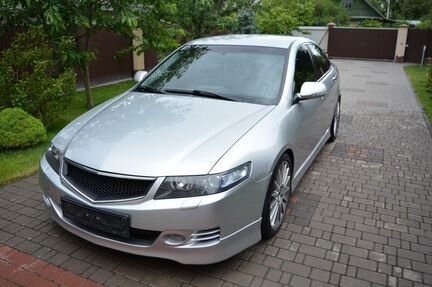 Решетка в стиле Mugen Хонда Аккорд 7