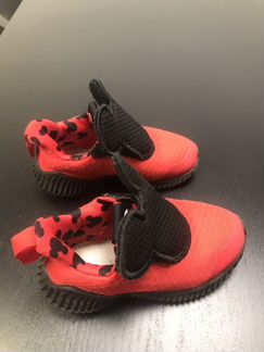 Кроссовки Adidas