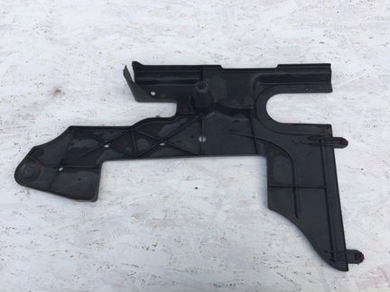 Защита задняя левая Volkswagen Passat B7 1.6 TDI